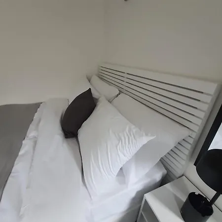 Private & En-suite Bathroom - Long Term & Contractors Welcomed Homestay Birmingham