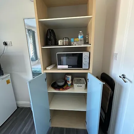 Private & En-suite Bathroom - Long Term & Contractors Welcomed Birmingham